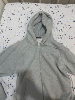 (Category: ) located in . Submitted by maxenes.closet (Listing ID 1107155379, Image 1). Description: .