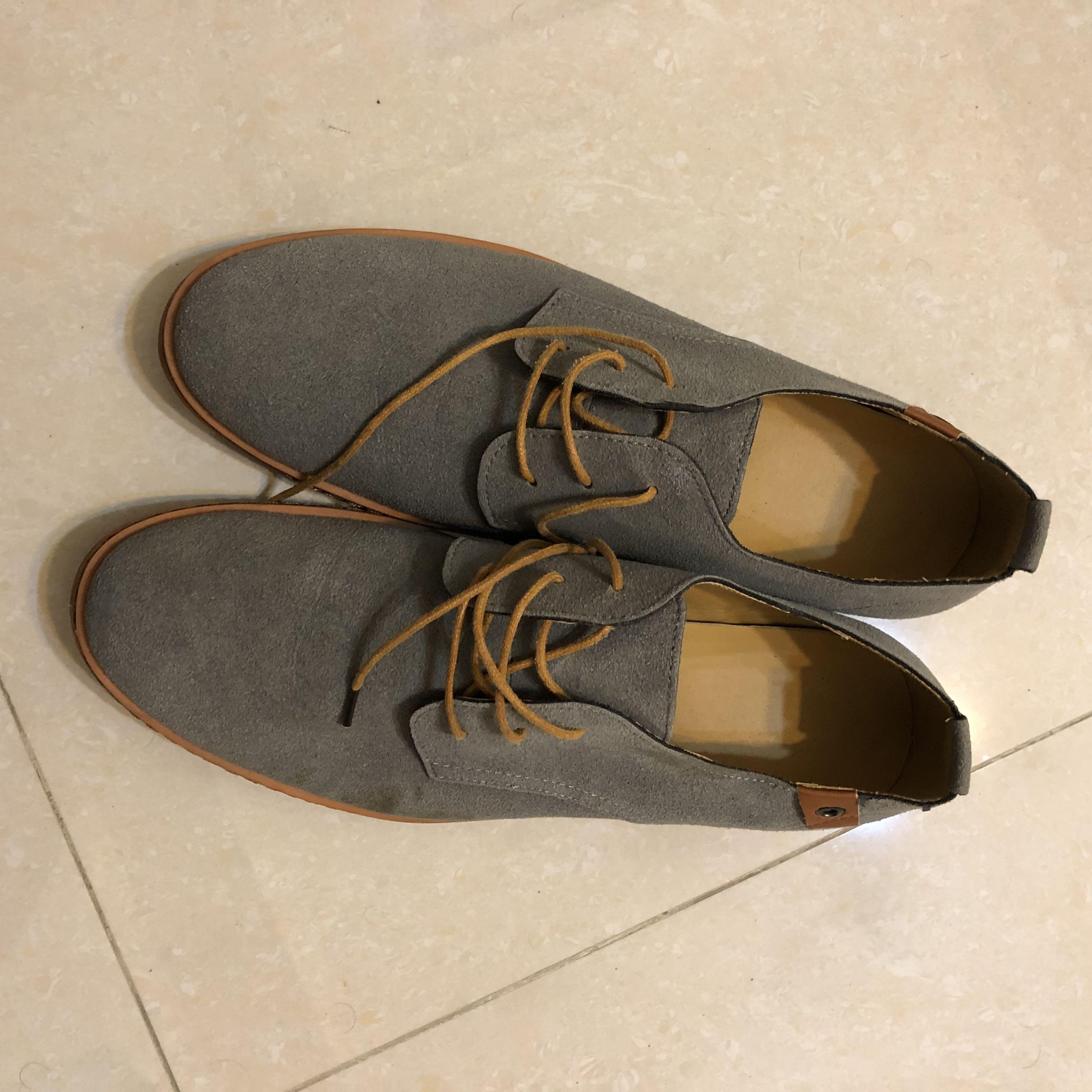 Grey lace up casual shoe