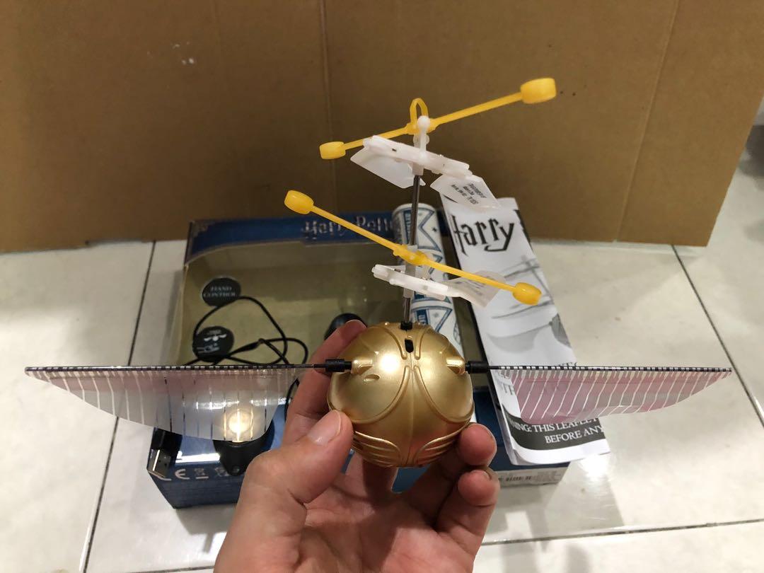 Harry Potter Golden Snitch HeliBall, Hobbies & Toys, Toys & Games on