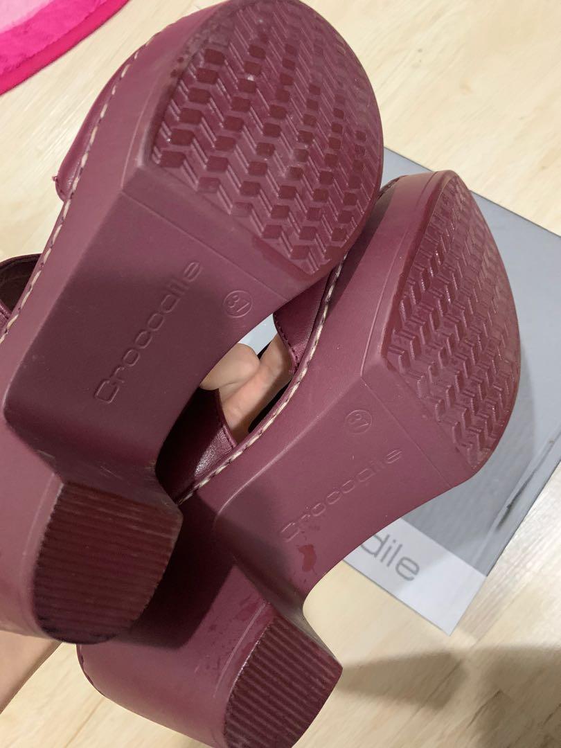 Kasut Tinggi Wanita Crocodile Women S Fashion Shoes On Carousell