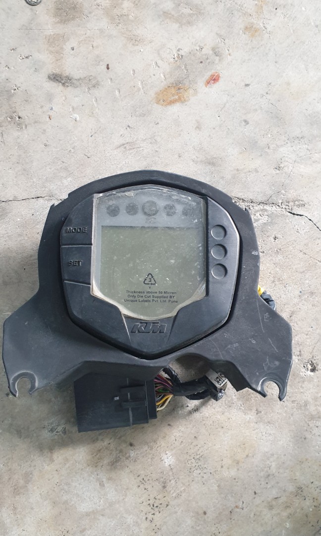 Duke 200 hotsell meter price