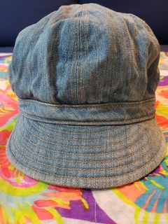 (Category: ) located in . Submitted by scavengethriftstore (Listing ID 1107064256, Image 1). Description: .