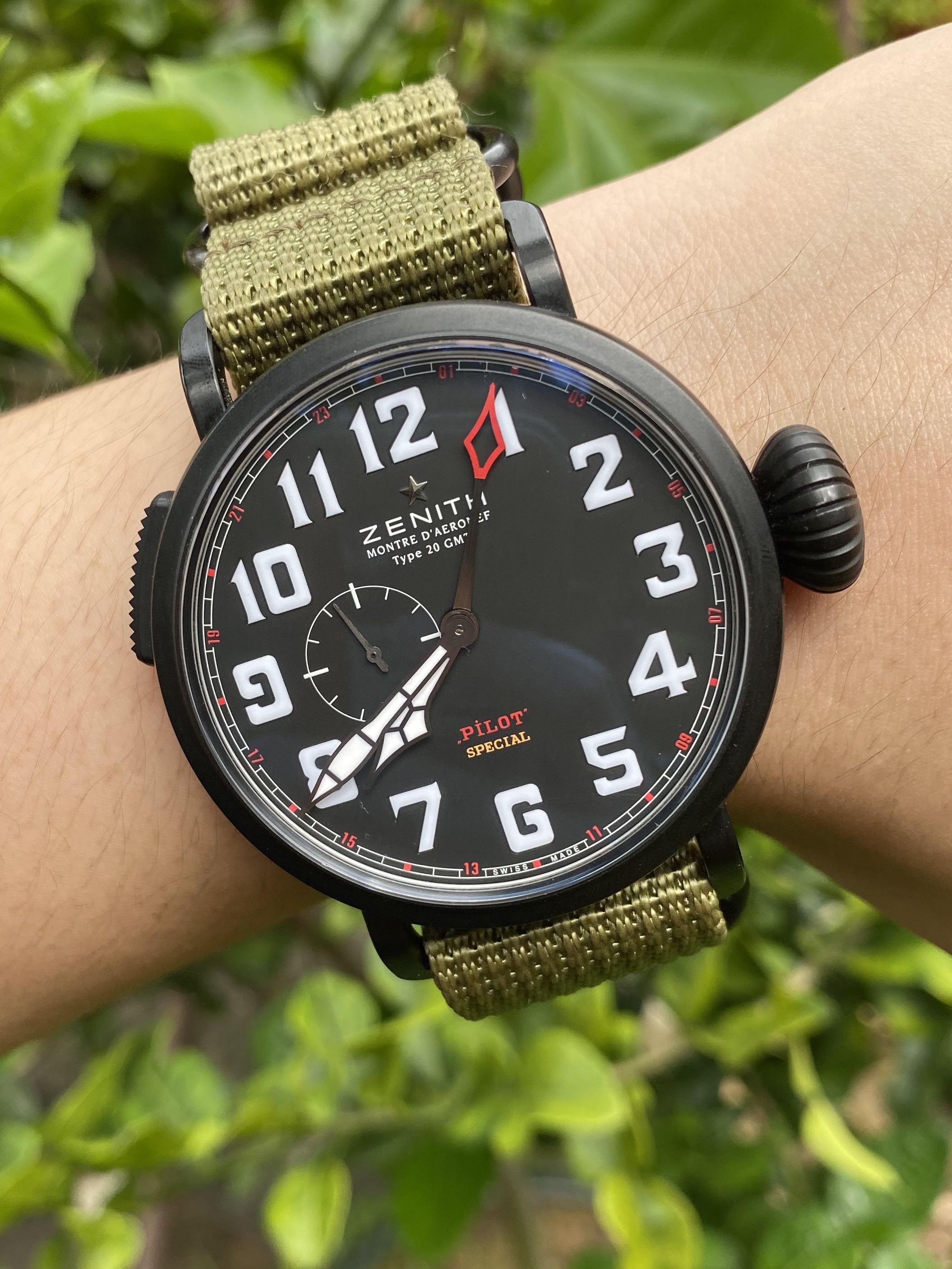 Red baron top watch