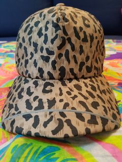 (Category: ) located in . Submitted by scavengethriftstore (Listing ID 1107066599, Image 1). Description: .