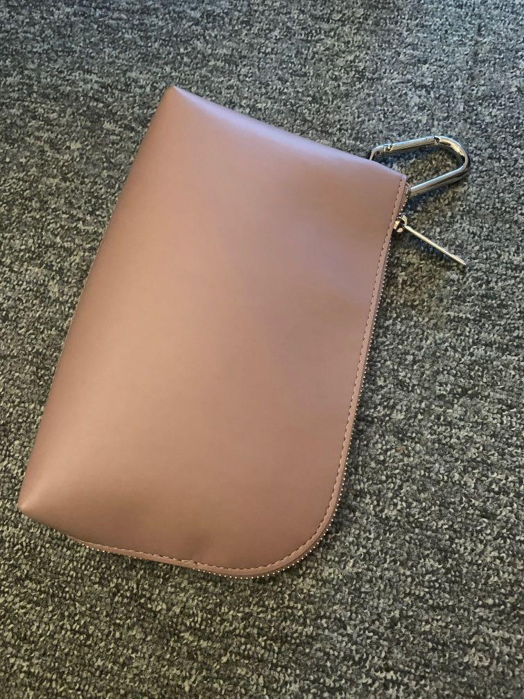 Lululemon Off The Mat Pouch 2l Women s Fashion Bags Wallets Purses Pouches on Carousell