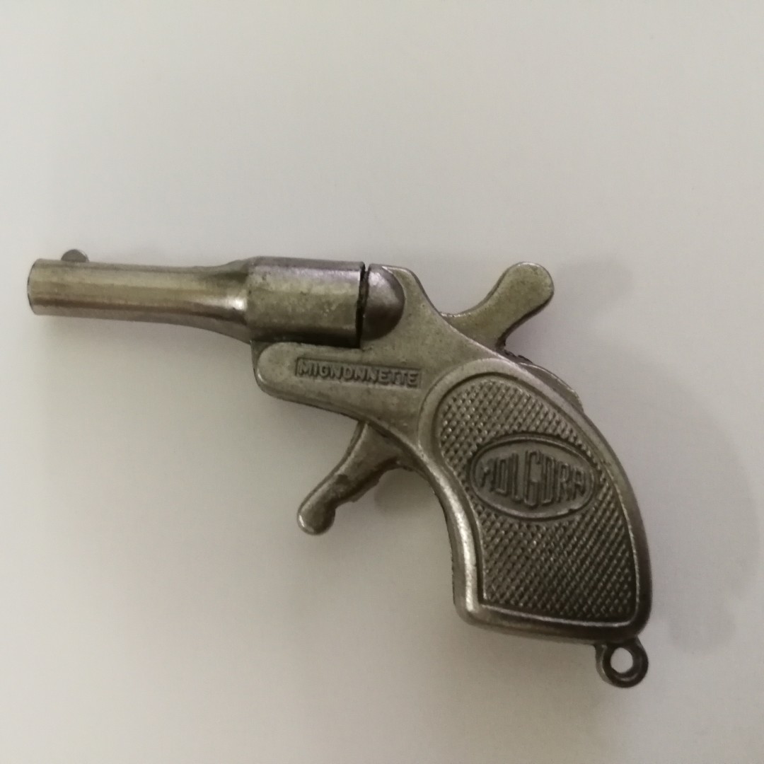 Molgora Cap Gun Keyring Italian Made, Hobbies & Toys