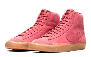 (Category: ) located in . Submitted by jofsneakers (Listing ID 1029939960, Image 1). Description: .