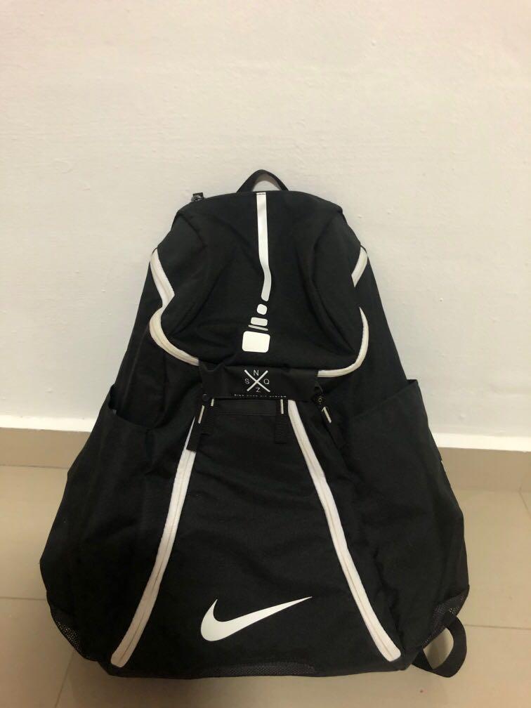 Derivar amante A veces a veces Nike Hoops Elite Max Air Team 2.0 Basketball Backpack, Men's Fashion, Bags,  Backpacks on Carousell