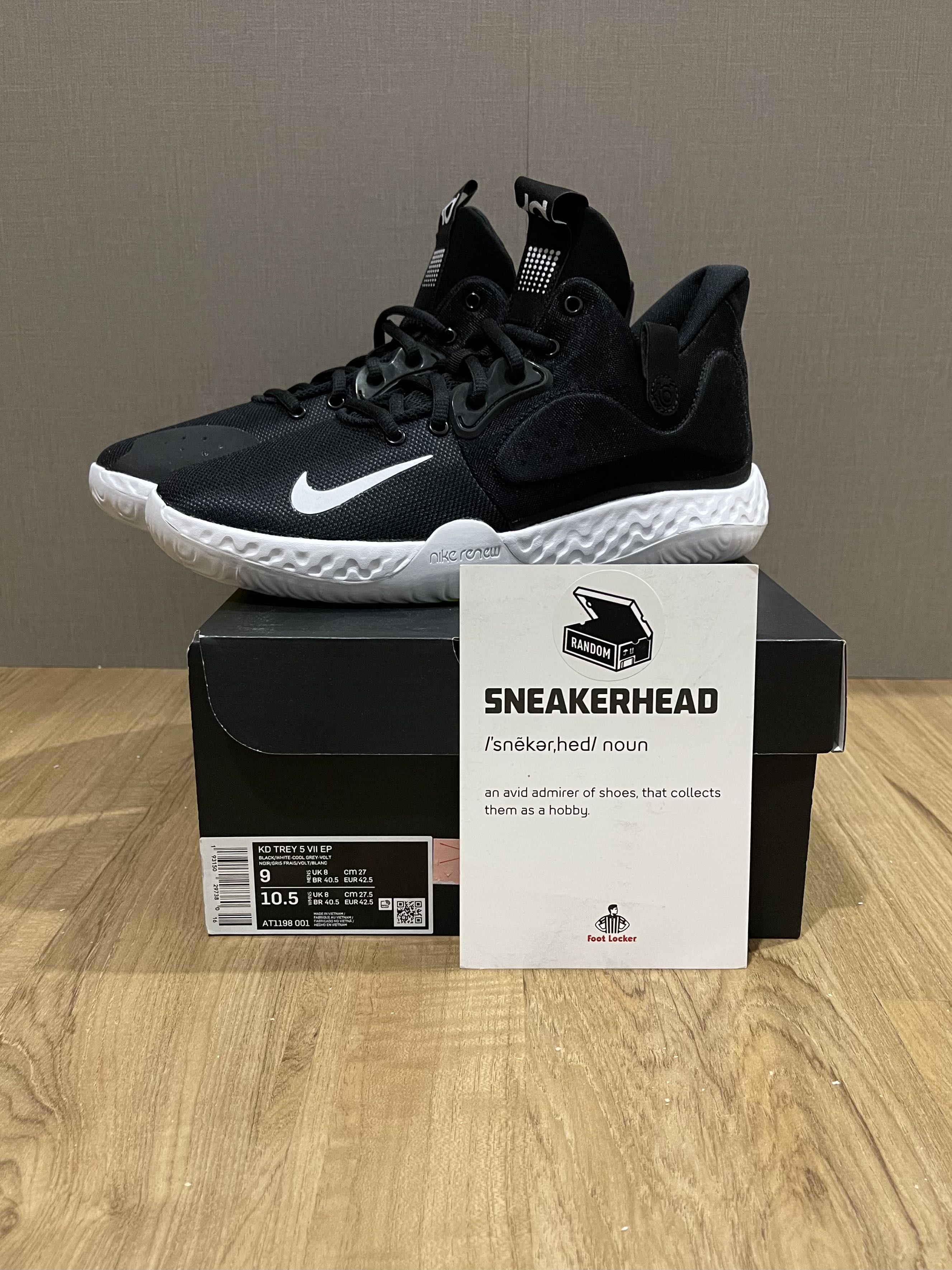 Nike zoom winflo 5 footlocker 2025