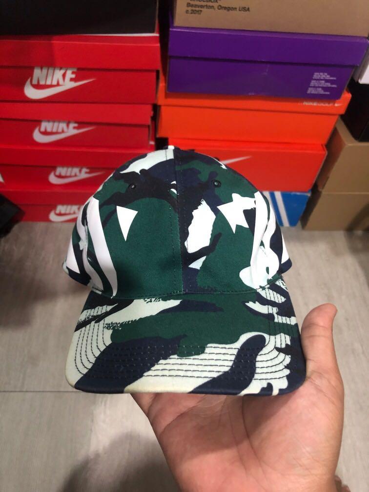 Off white green arrow camo cap Men s Fashion Watches