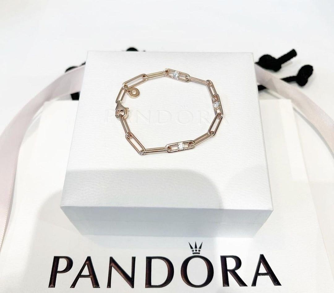 Pandora rosegold link chain and stone 