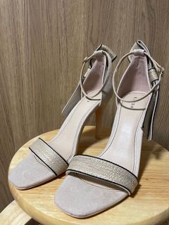 （分類：）位於 。 由 deedee_da 提交（商品編號 1107035832，圖片 1）。簡介： 。