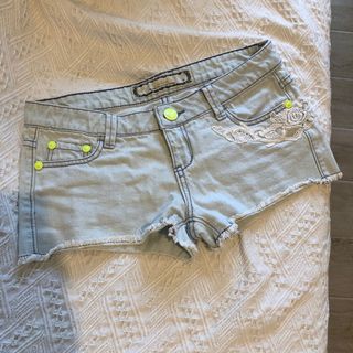 （分類：）位於 。 由 nelehmmm 提交（商品編號 1107095993，圖片 1）。簡介： 。