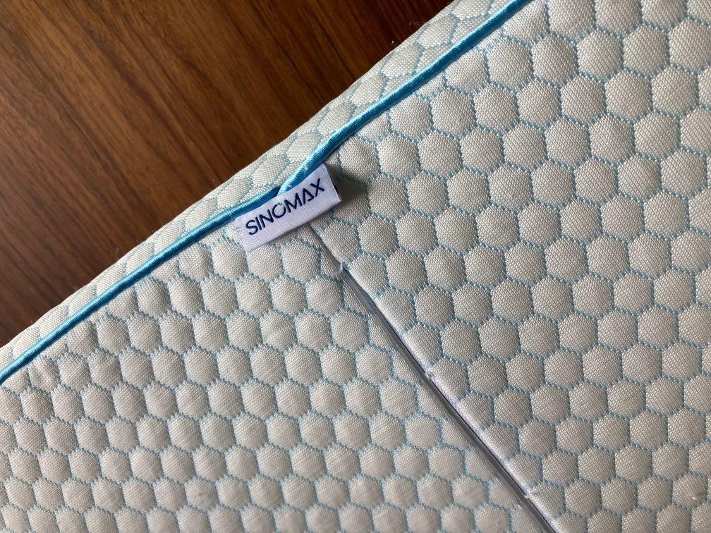 Sinomax icy store cool pillow