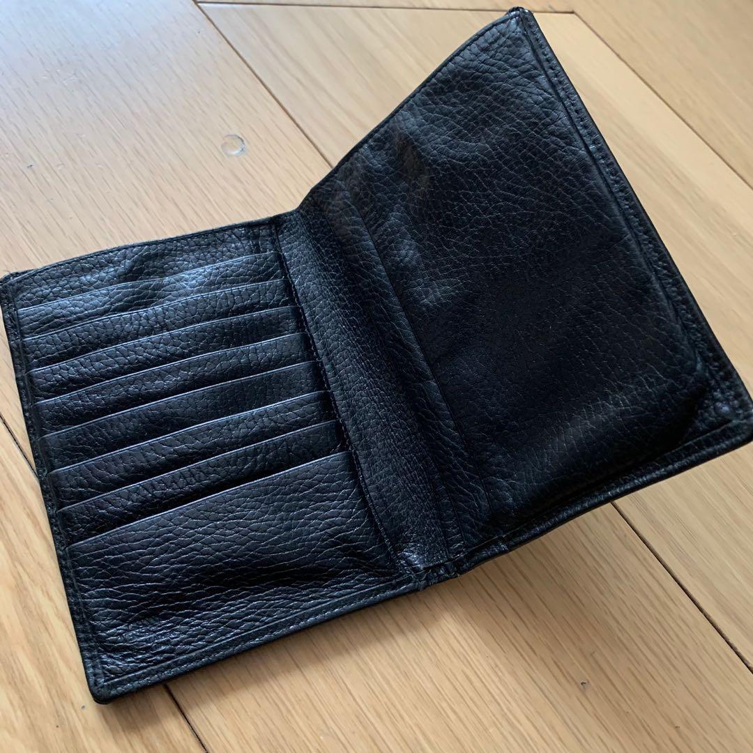 Versace vintage passport holder, 名牌, 飾物及配件 Carousell