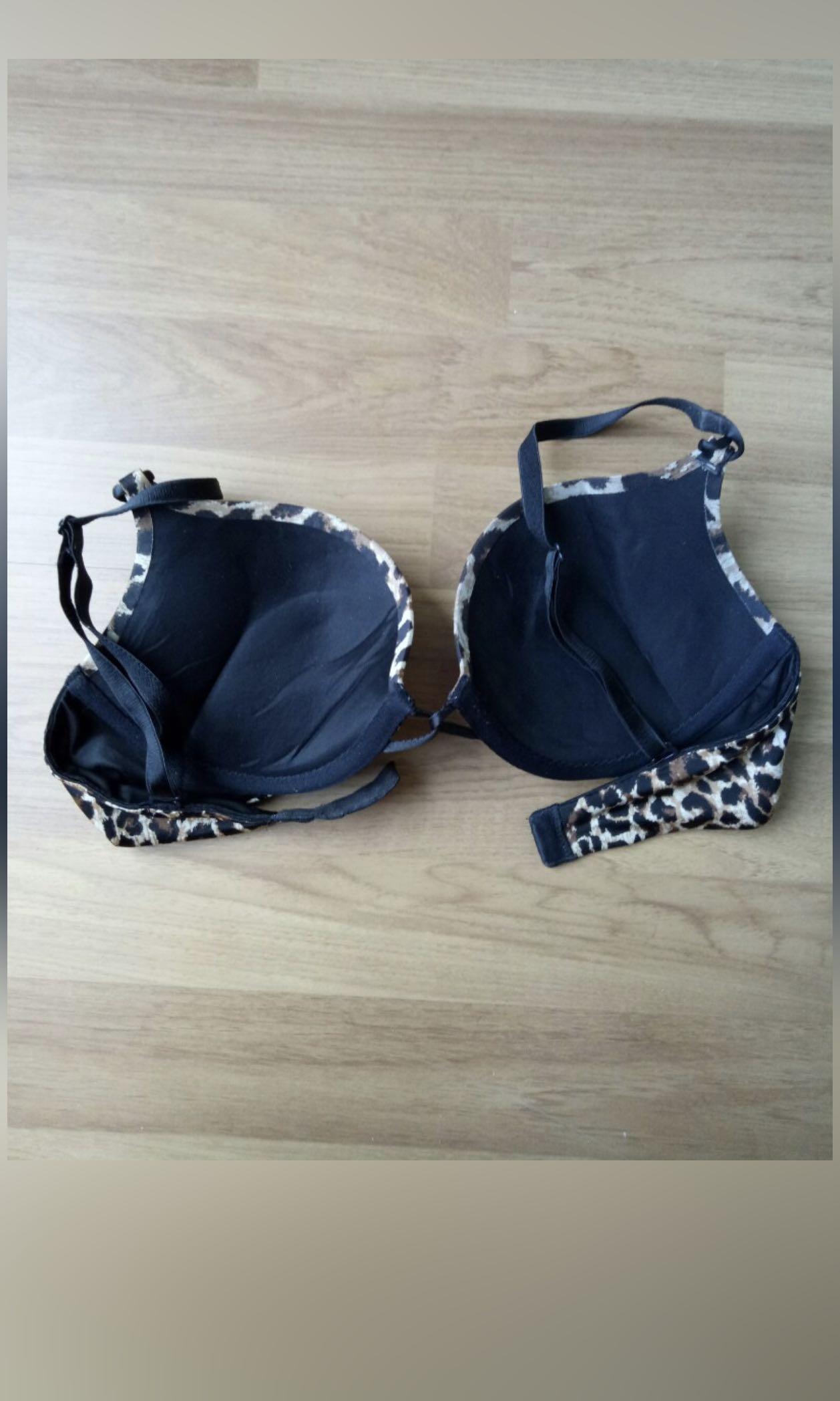 Victoria's Secret Plunge Bombshell Bra, 32C fits 32B, Women's Fashion, New  Undergarments & Loungewear on Carousell