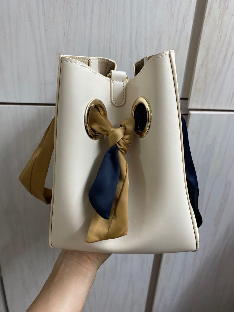 Ribbon Handle Bucket Bag - Cream/Blue/Khaki