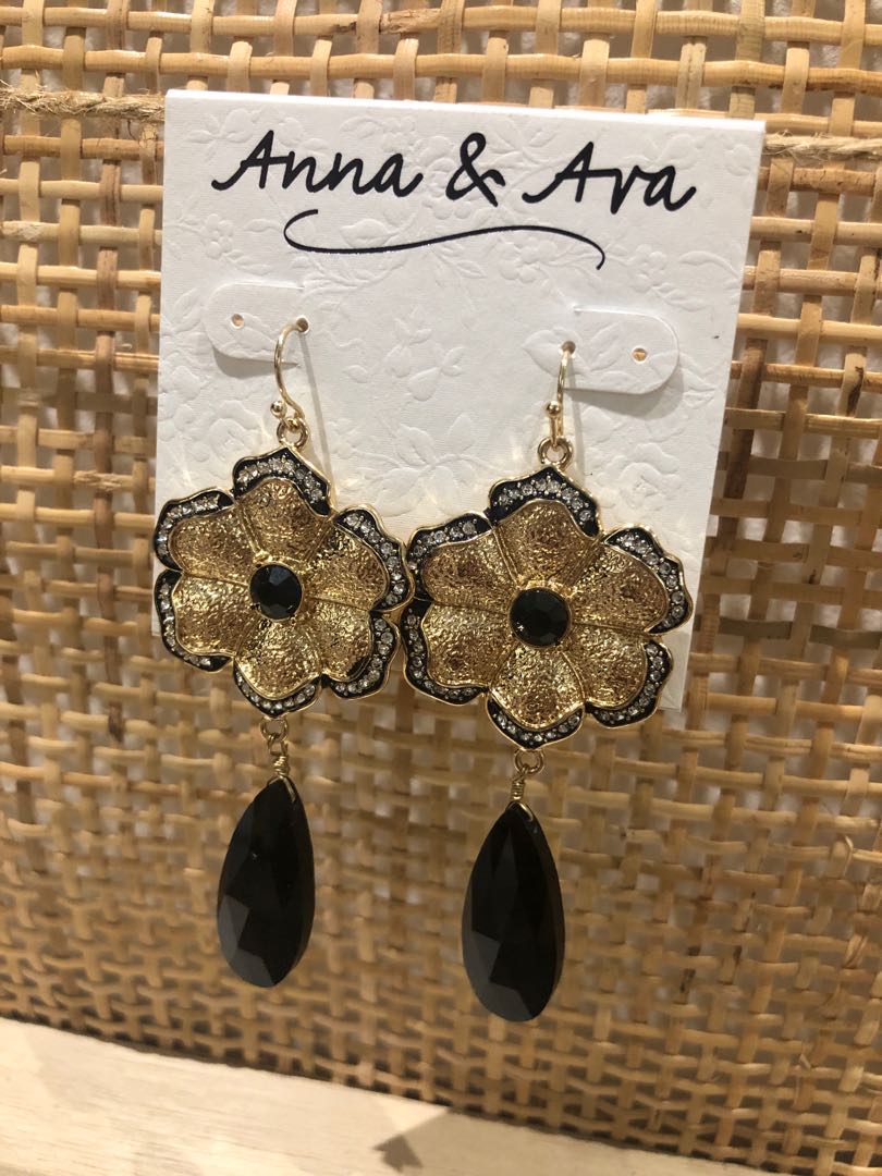 Anna and ava hoop earrings on sale