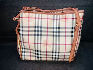 (Category: ) located in . Submitted by jenibags (Listing ID 1107342427, Image 1). Description: .