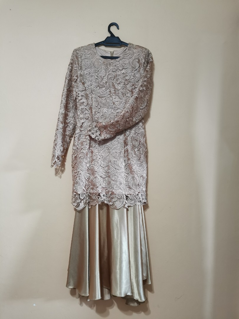 baju kurung moden lace prada