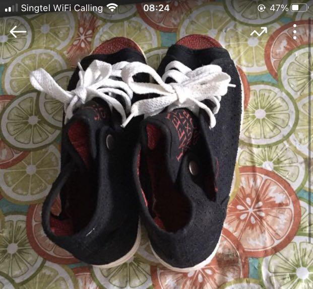 Children's shoe online size 37