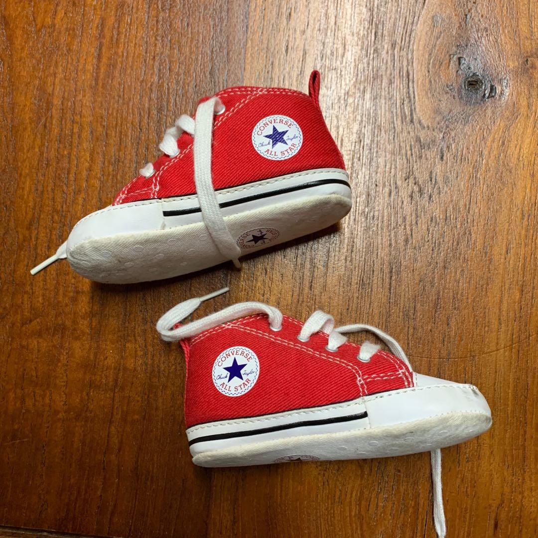 Converse infant shoe US4