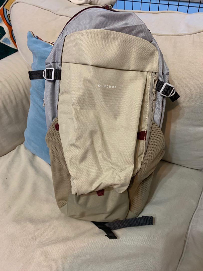 全新decathlon nh100 20l backpack beige, 男裝, 袋, 背包 Carousell