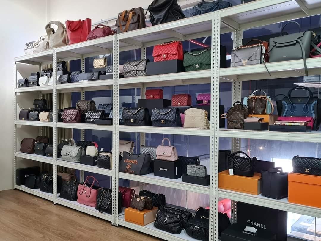 Luxury Handbags Handbag Authentication Service Near Me Entrupy