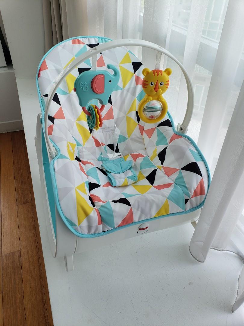 Fisher Price vibrating baby rocker, Babies & Kids, Infant Playtime on