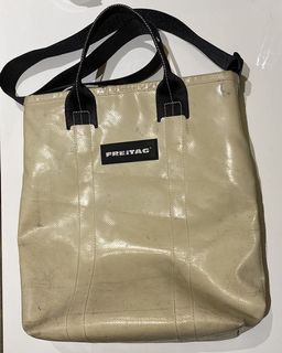 （分類：）位於 。 由 waynekhk 提交（商品編號 1107443717，圖片 1）。簡介： 。