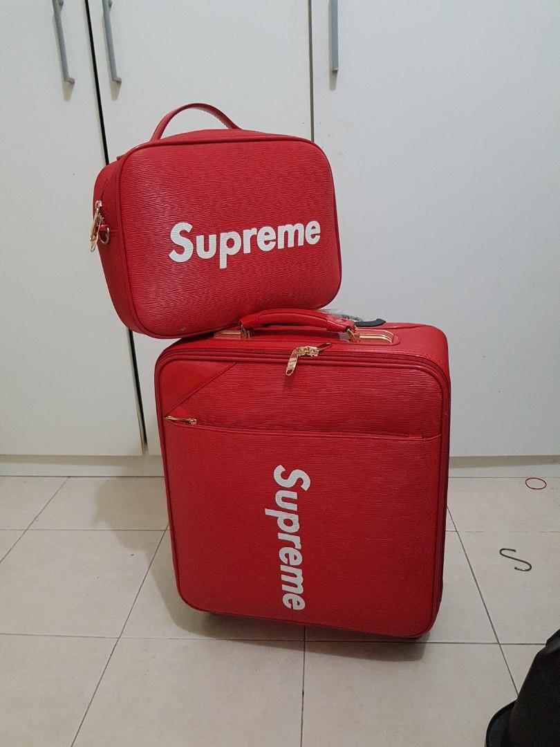 Fake supreme luggage outlet