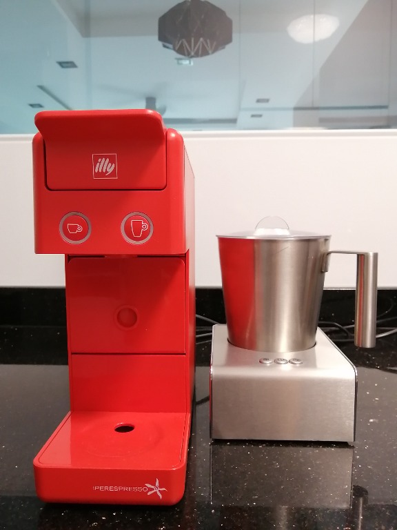 Illy Espresso Coffee Machine, TV & Home Appliances, Kitchen Appliances