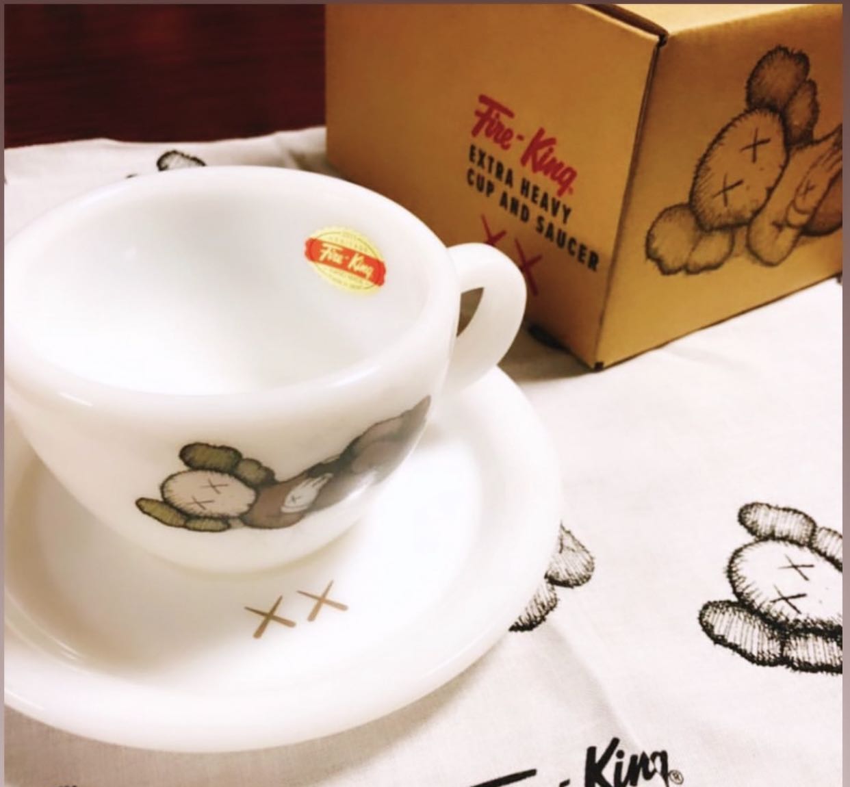 【直売半額】kaws tokyo first 限定 Fire-King セット ファイヤー 食器