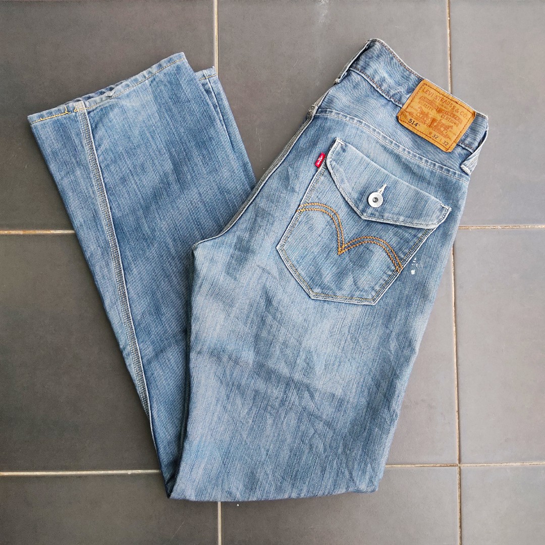 Levis 514 with flap pockets hot sale