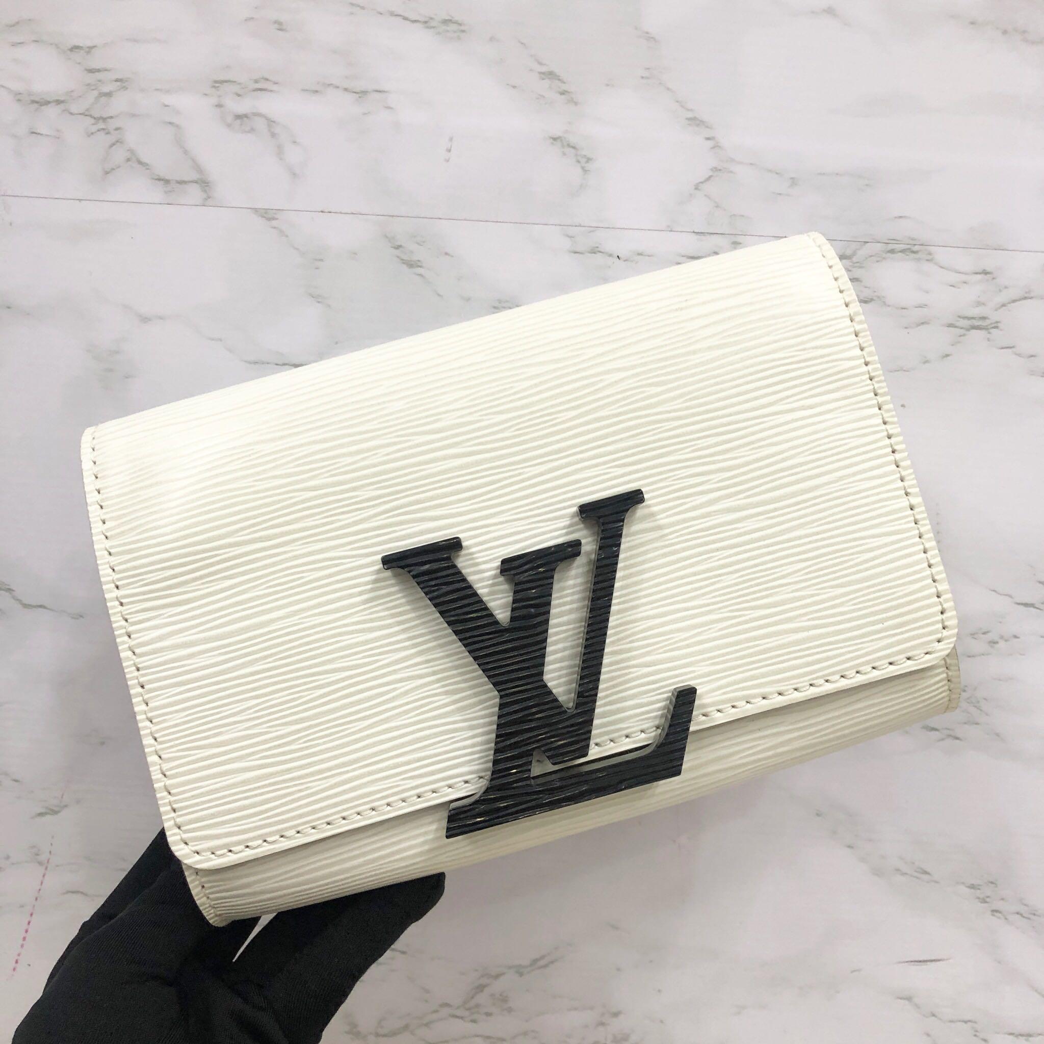 LOUIS VUITTON Epi Pochette Louise PM Clutch Bag White M41274 LV