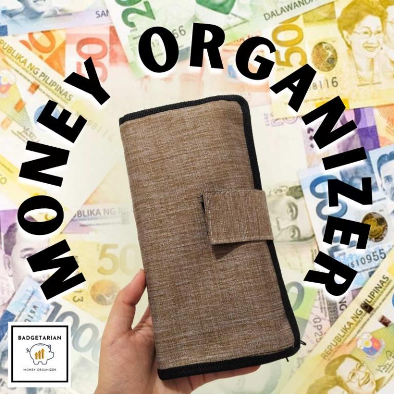 Money Organizer Wallet (Plain Colors) (Category: Wallets & Card holders) located in Valenzuela. Submitted by joyced1992 (Listing ID 1107281114, Image 2). Description: The wallet that will help you organize your spending habits! ❤ For 120.00 only, you'll get to have a Financial saving tool! It has 6 plastic slots where you can separate your weekly food allowance, grocery allowance, transportation allowance, emergency money, id cards, and even your