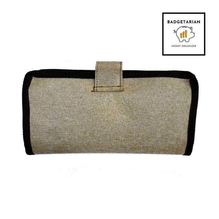 Money Organizer Wallet (Printed Designs) (Category: Wallets & Card holders) located in Valenzuela. Submitted by joyced1992 (Listing ID 1107282146, Image 3). Description: The wallet that will help you organize your spending habits! ❤ For 120.00 only, you'll get to have a Financial saving tool! It has 6 plastic slots where you can separate your weekly food allowance, grocery allowance, transportation allowance, emergency money, id cards, and even y