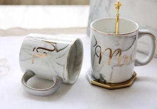 Mr & Mrs marble couple cups