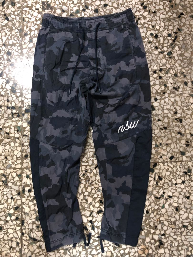 nike nsw camo pants