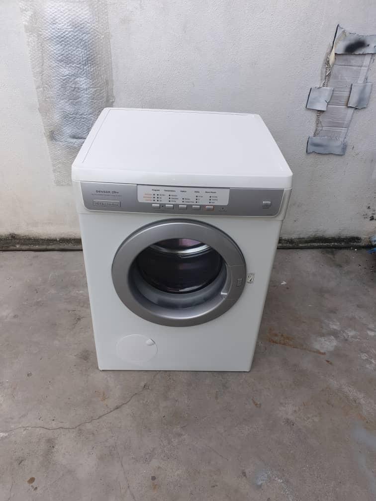 Pengering Baju Dryer Electrolux 7 0kg Kitchen Appliances On Carousell