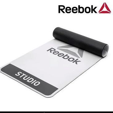 Exercise mat Reebok studio mat same as webarre Sports Equipment Exercise Fitness Exercise Mats on Carousell