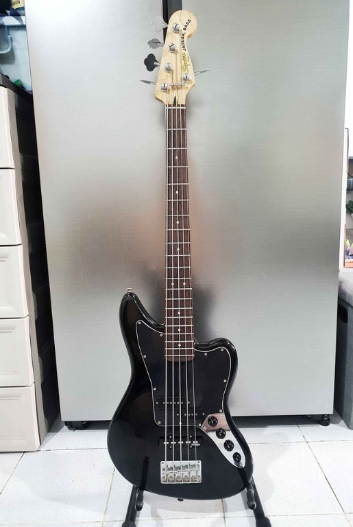 RUSH Squier Jaguar Vintage Modified V Active 5 string Bass Guitar