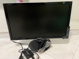 Samsung 23” monitor (good condition)