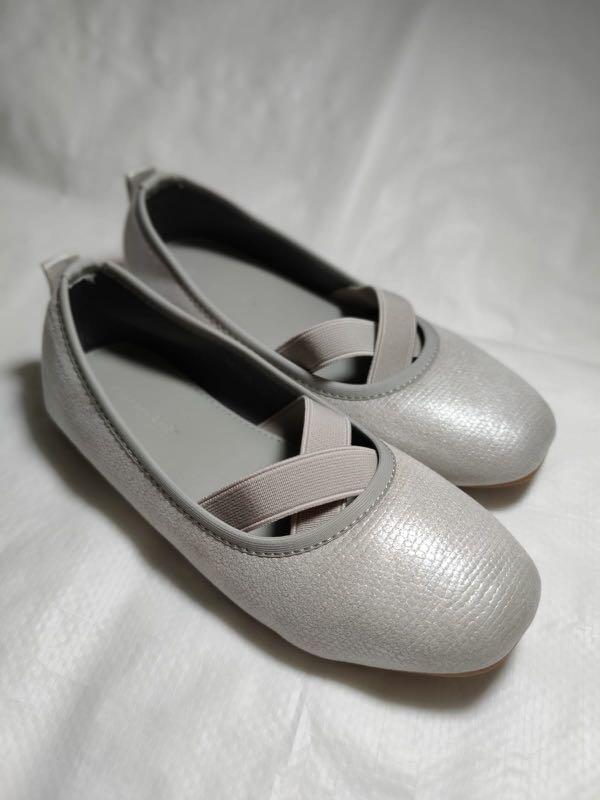 Girls silver top ballet pumps