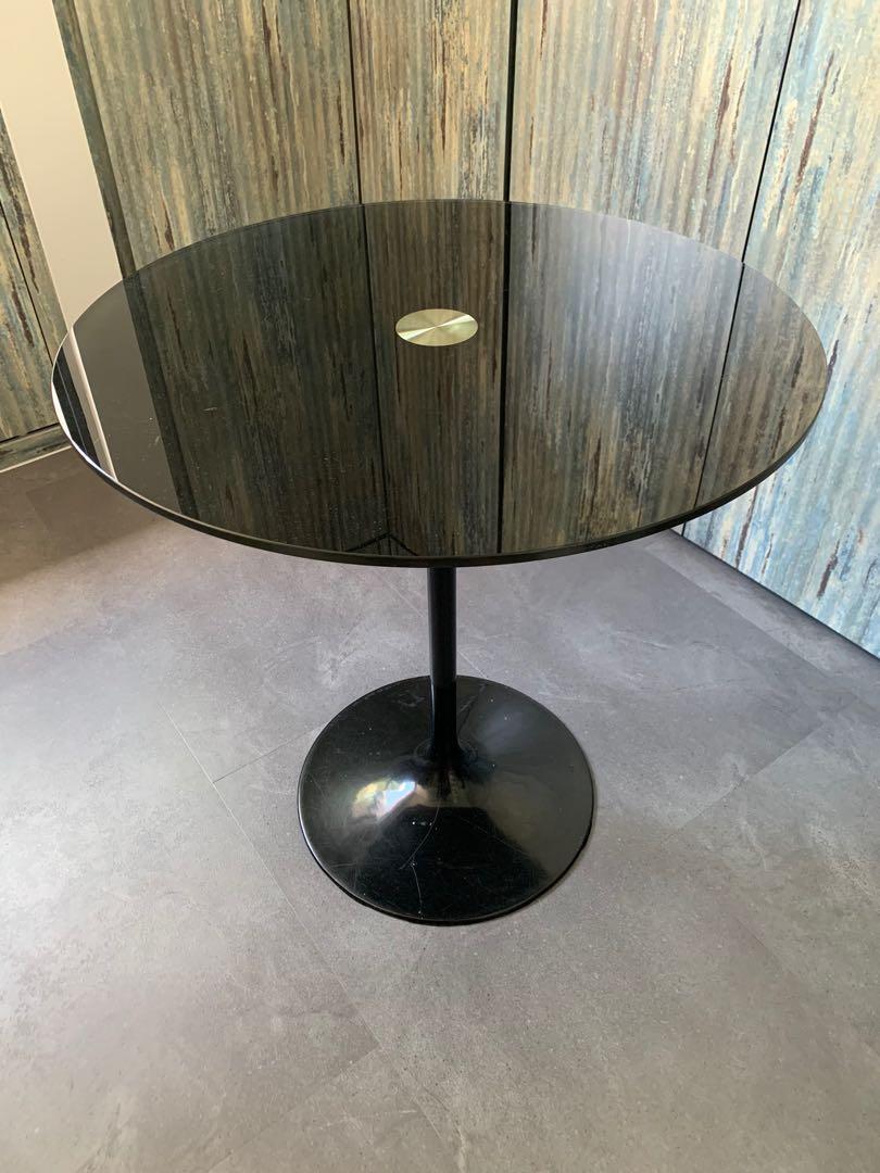 Small dining table (Category: Tables & Sets) located in Singapore. Submitted by raffyyeo (Listing ID 1107290600, Image 1). Description: Good condition small dining glass table . Height 72cm X diameter 70cm.