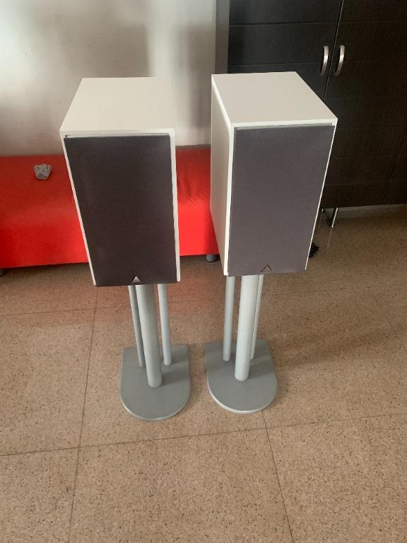 Triangle Borea BR03 speakers (White) + speaker stands, Audio, Soundbars