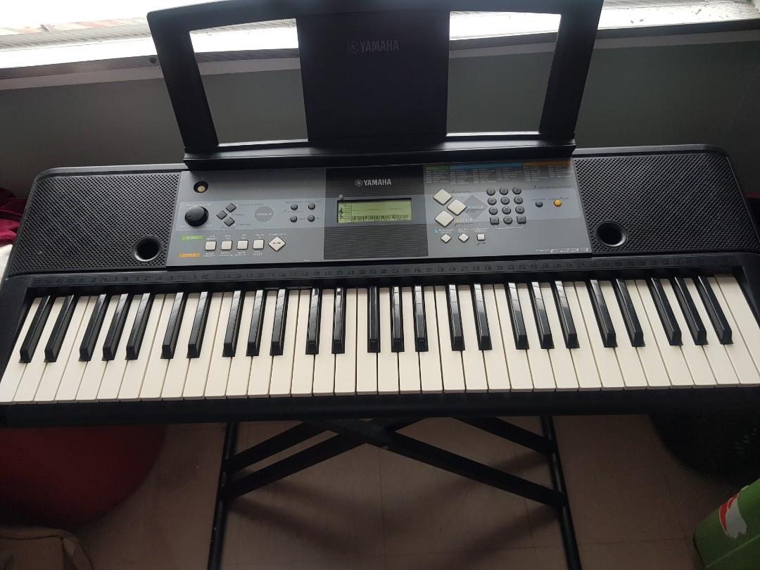 Yamaha PSR E233 with X Stand, Hobbies & Toys, Music & Media, Musical