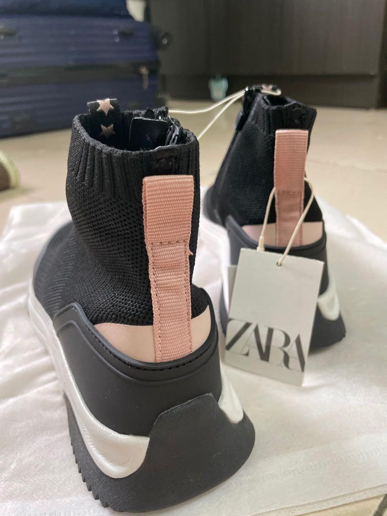 Zara store basket chaussette