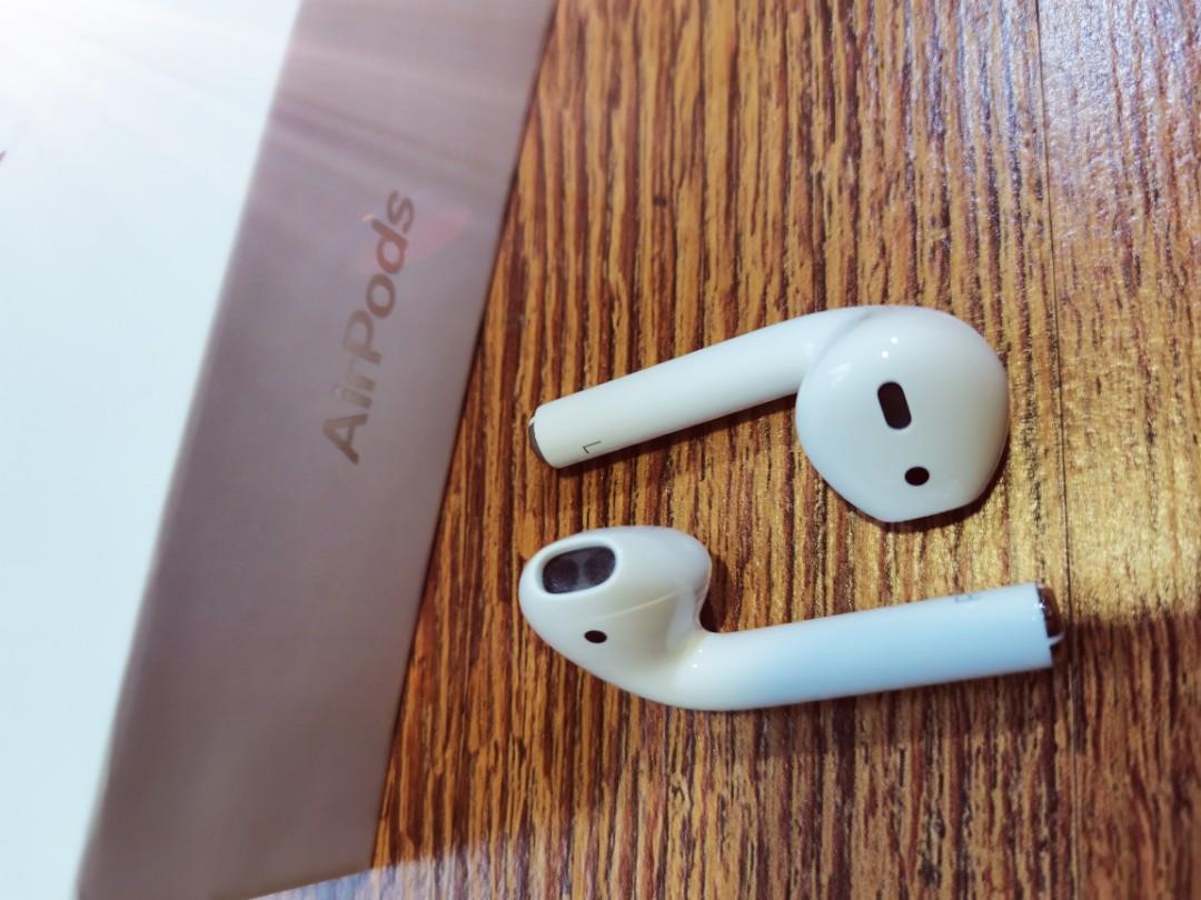 Airpods 2031 hotsell