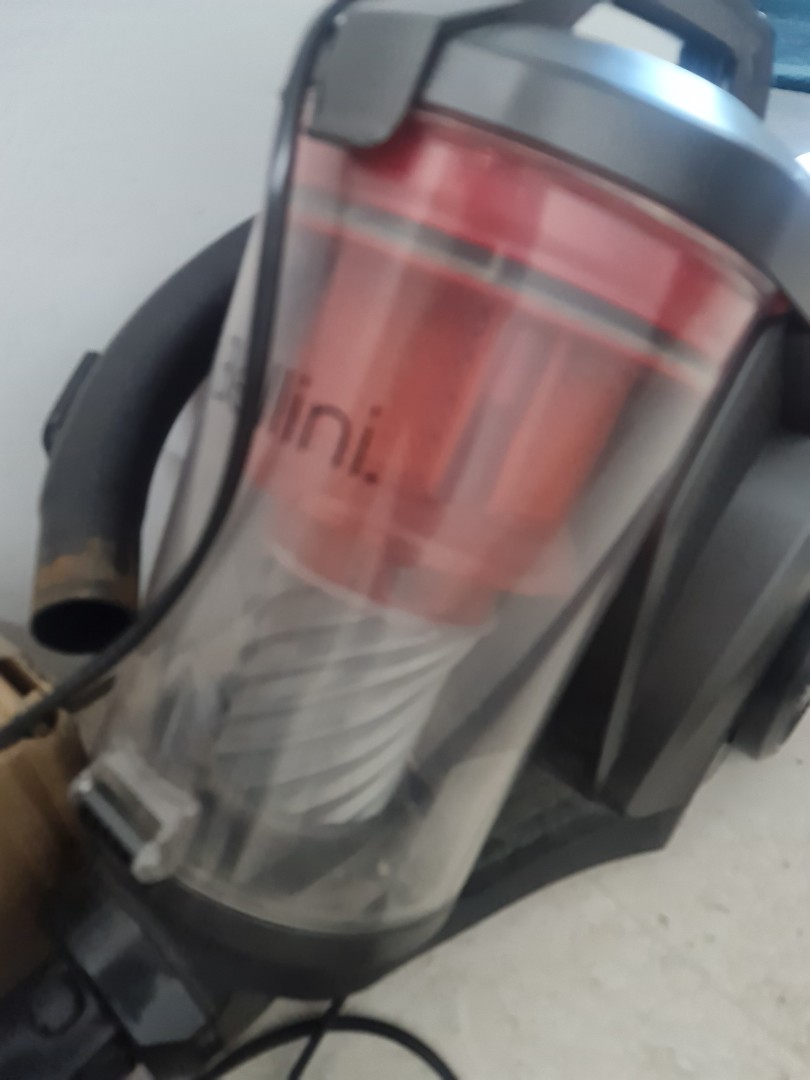 Bellini corded vaccum cleaner, TV & Home Appliances, Vacuum Cleaner